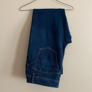 Straight legged women’s jeans!